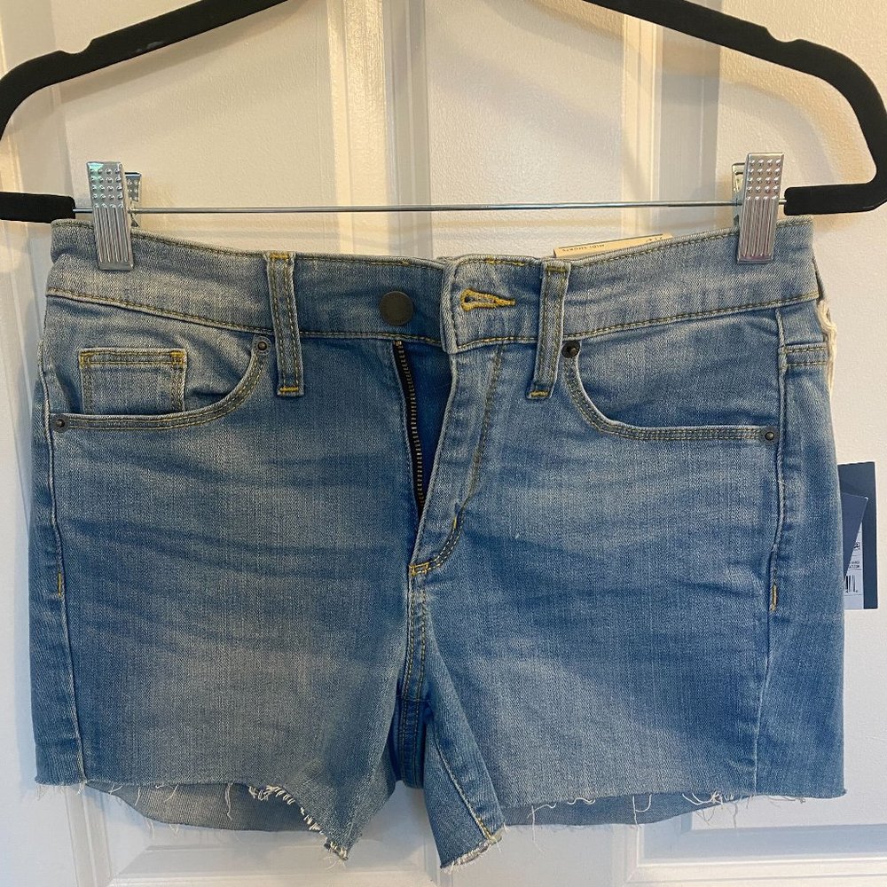 NWT Universal Thread High Rise‎ Midi Denim Shorts - Size 2/26